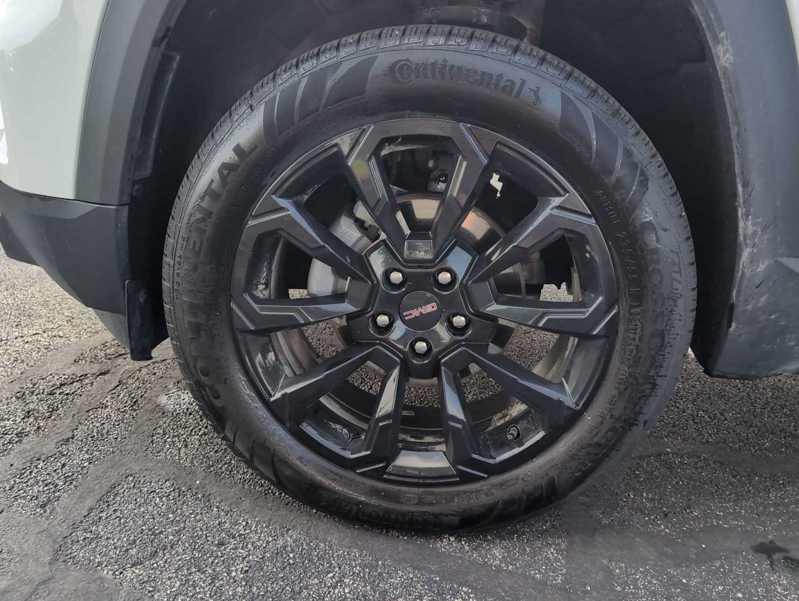 Used 2026 GMC Terrain Elevation w/ Elevation Premium Package FWD image 35