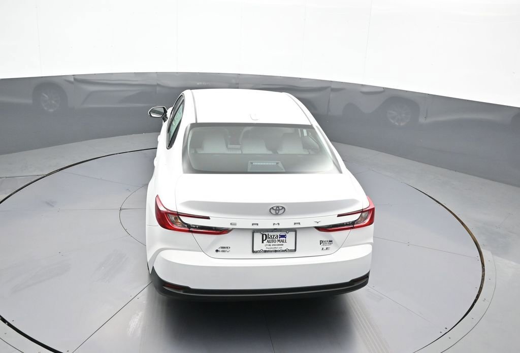 Certified 2025 Toyota Camry LE image 38