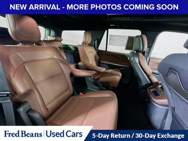 Used 2025 Lincoln Navigator Reserve image 31