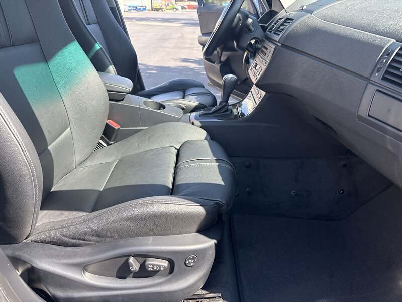 Used 2006 BMW X3 3.0i AWD/4WD image 34