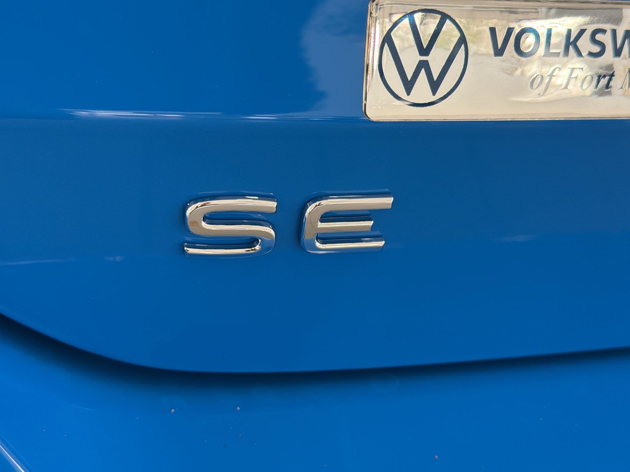 New 2026 Volkswagen Taos SE FWD image 30