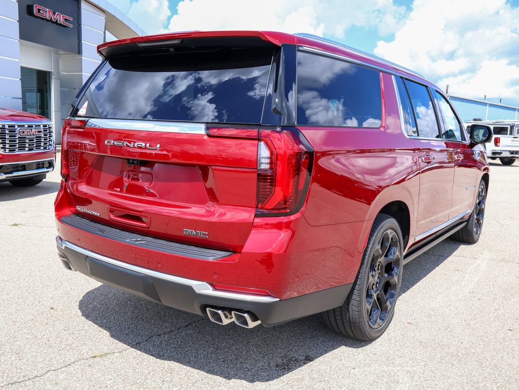 New 2026 GMC Yukon XL Denali w/ Denali Reserve Package AWD/4WD image 3