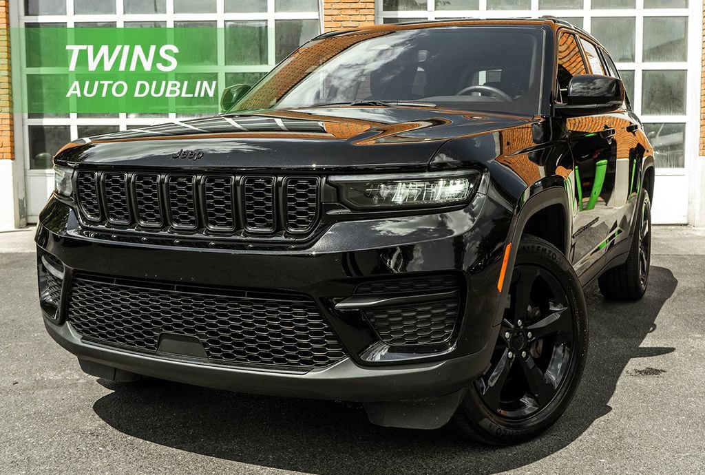 Used 2023 Jeep Grand Cherokee Altitude