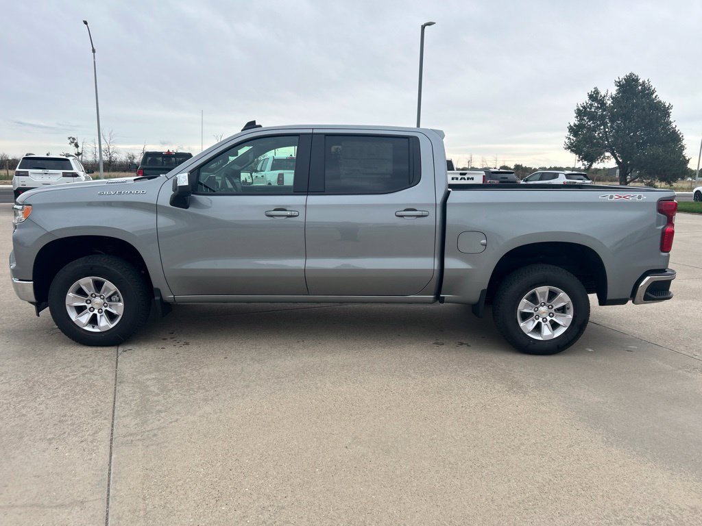 New 2026 Chevrolet Silverado 1500 LT w/ Leather Package AWD/4WD image 2