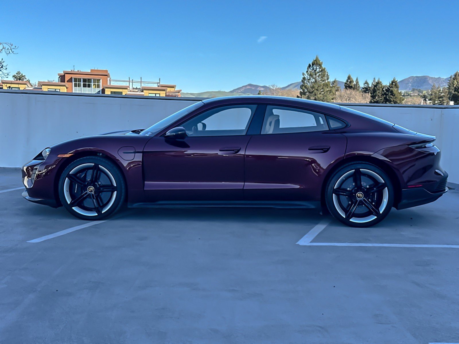 Used 2023 Porsche Taycan Turbo image 2