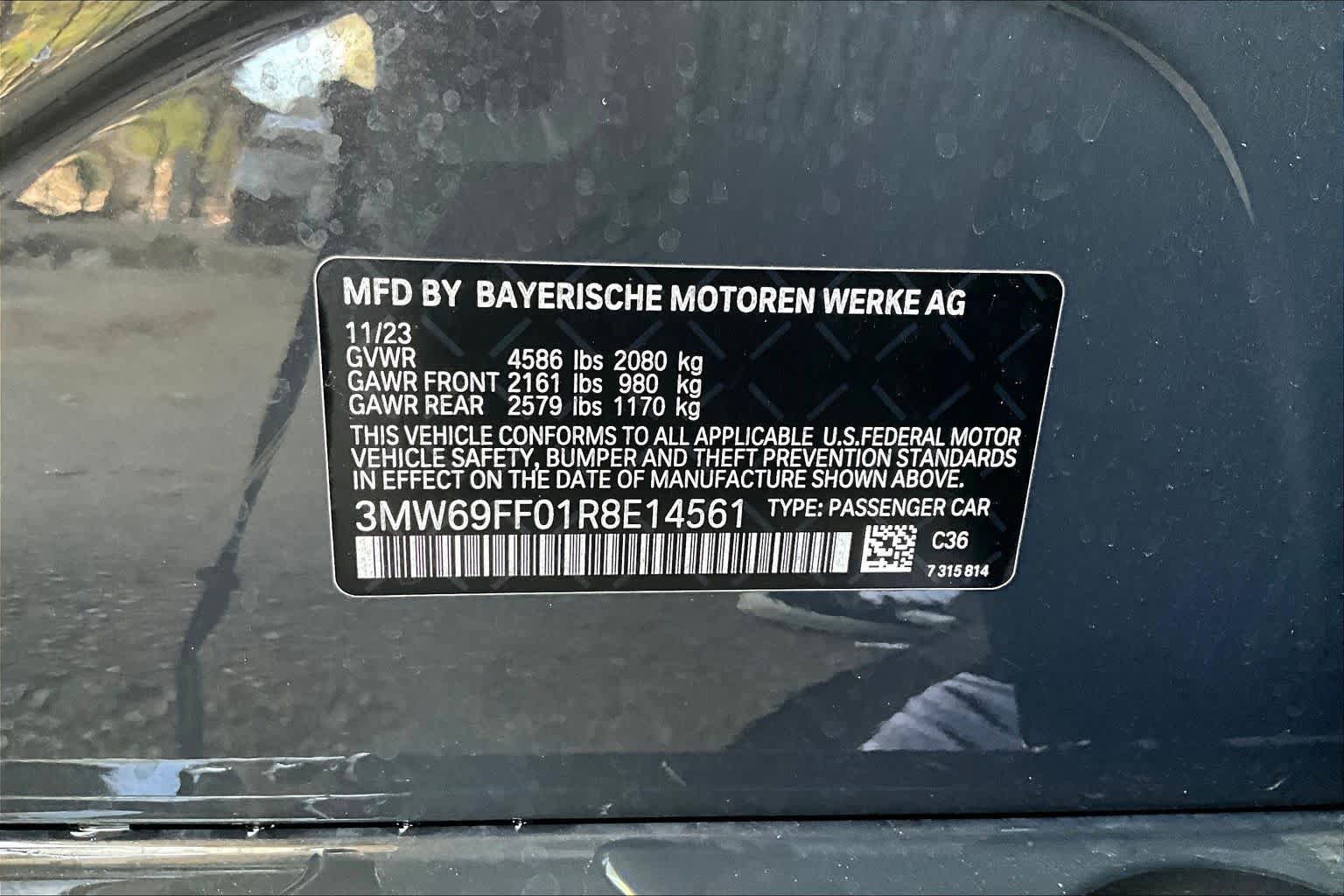 Used 2024 BMW 330i Sedan w/ M Sport Package image 31