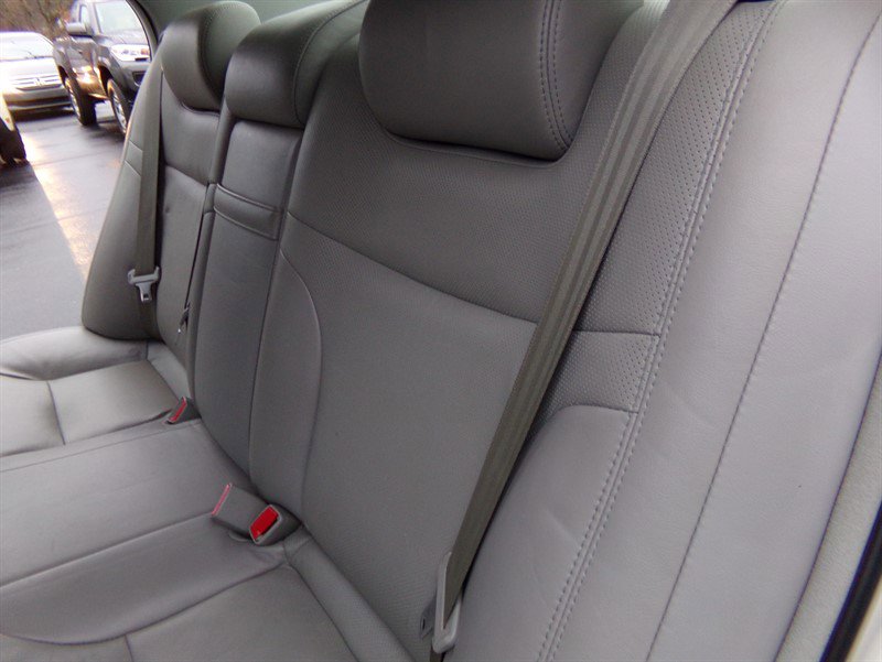 Used 2005 Lexus ES 330 Sedan image 41