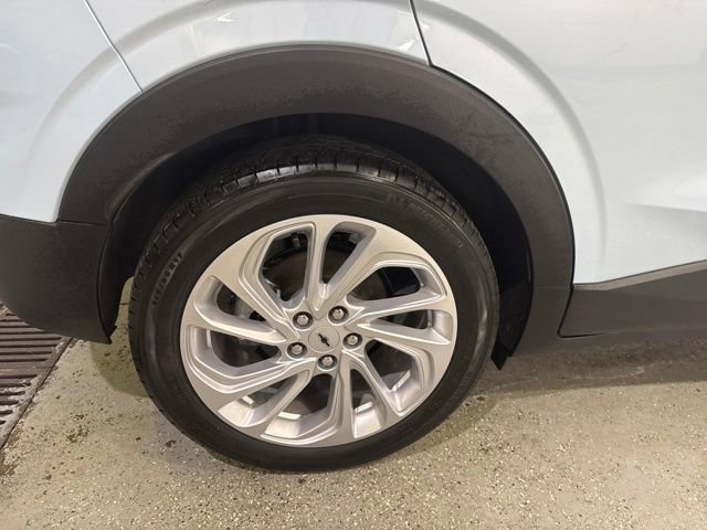 Used 2023 Chevrolet Bolt EUV LT image 30