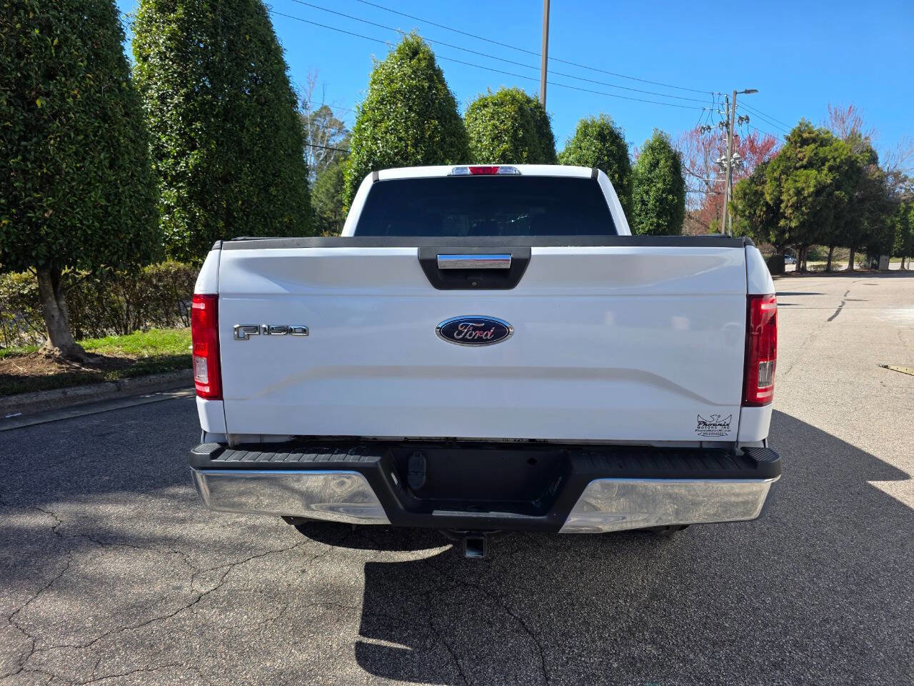 Used 2015 Ford F150 XLT w/ Equipment Group 301A Mid image 4