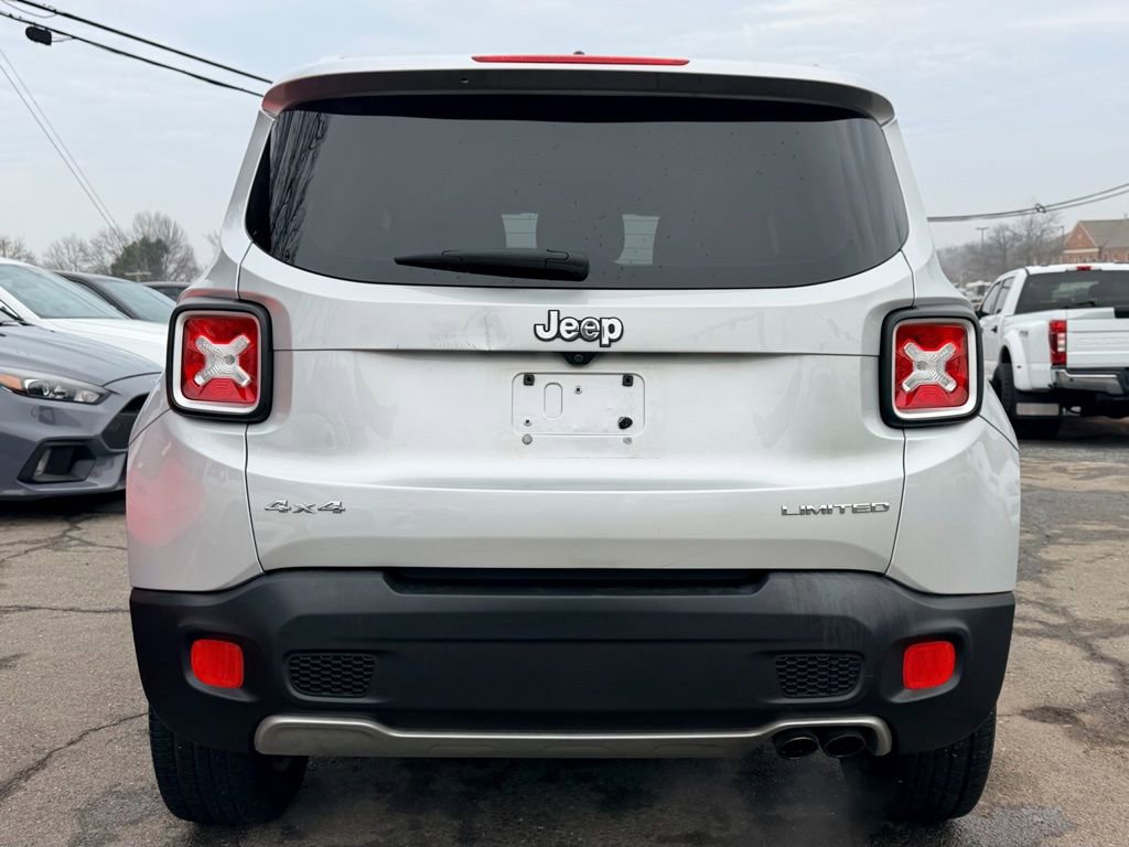 Used 2016 Jeep Renegade Limited image 8