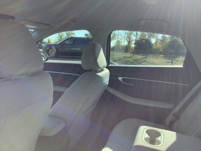 Used 2025 Hyundai Sonata SEL AWD/4WD image 27