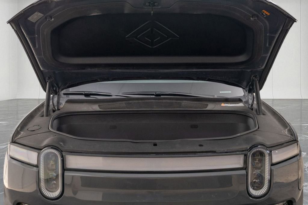 Used 2022 Rivian R1T Adventure image 40