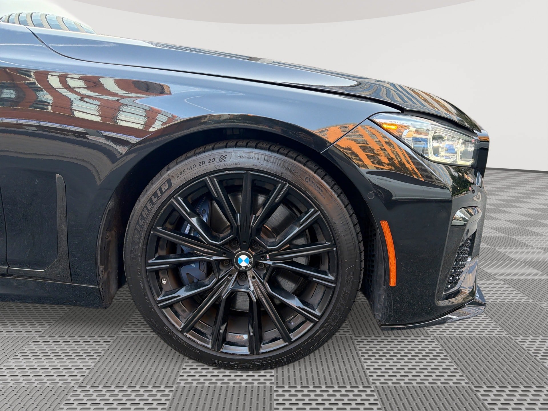 Used 2020 BMW 750i xDrive w/ Executive Package AWD/4WD image 31