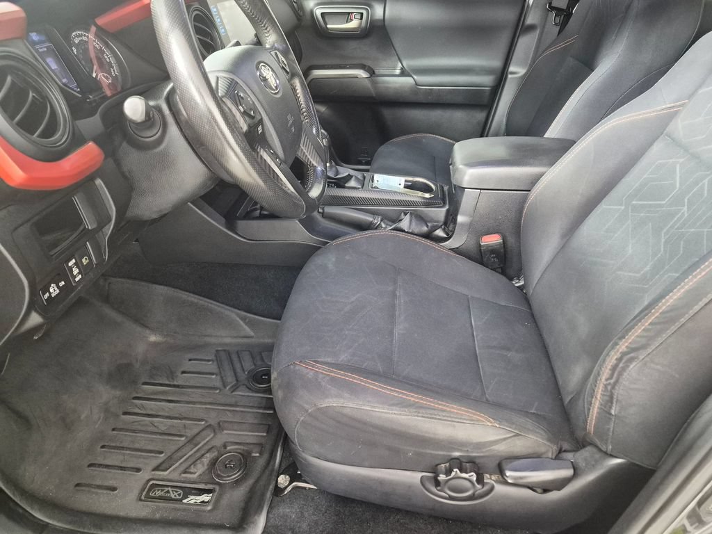 Used 2019 Toyota Tacoma TRD Off-Road AWD/4WD image 21