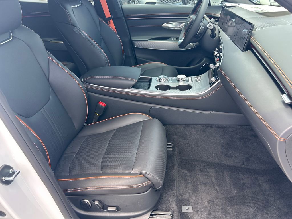 New 2026 Genesis GV70 2.5T Sport Prestige AWD/4WD image 13