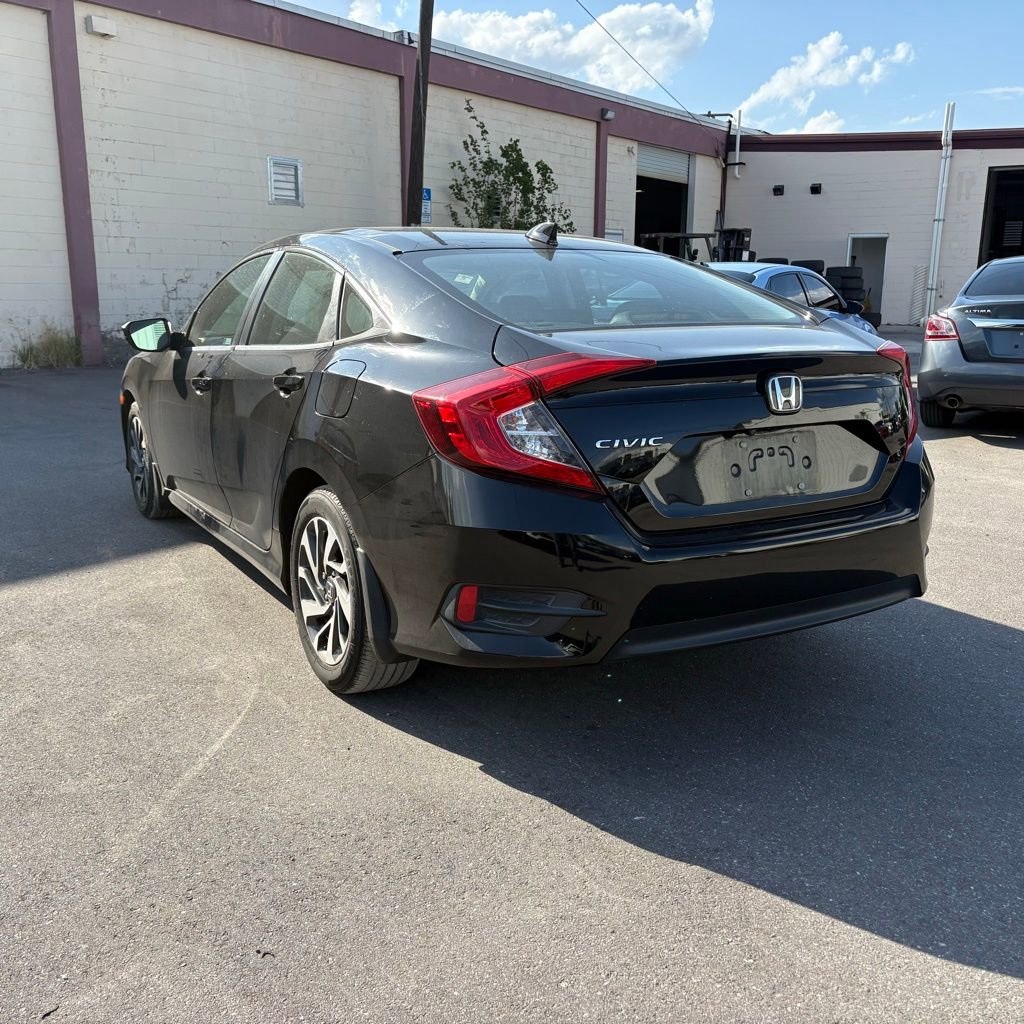 Used 2018 Honda Civic EX image 5