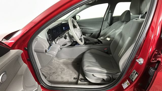 Certified 2024 Hyundai Elantra SEL FWD image 11