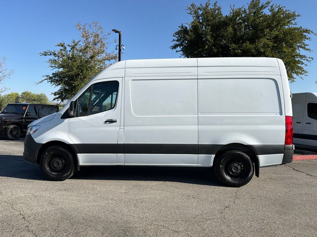 Used 2025 Mercedes-Benz Sprinter 2500 image 11