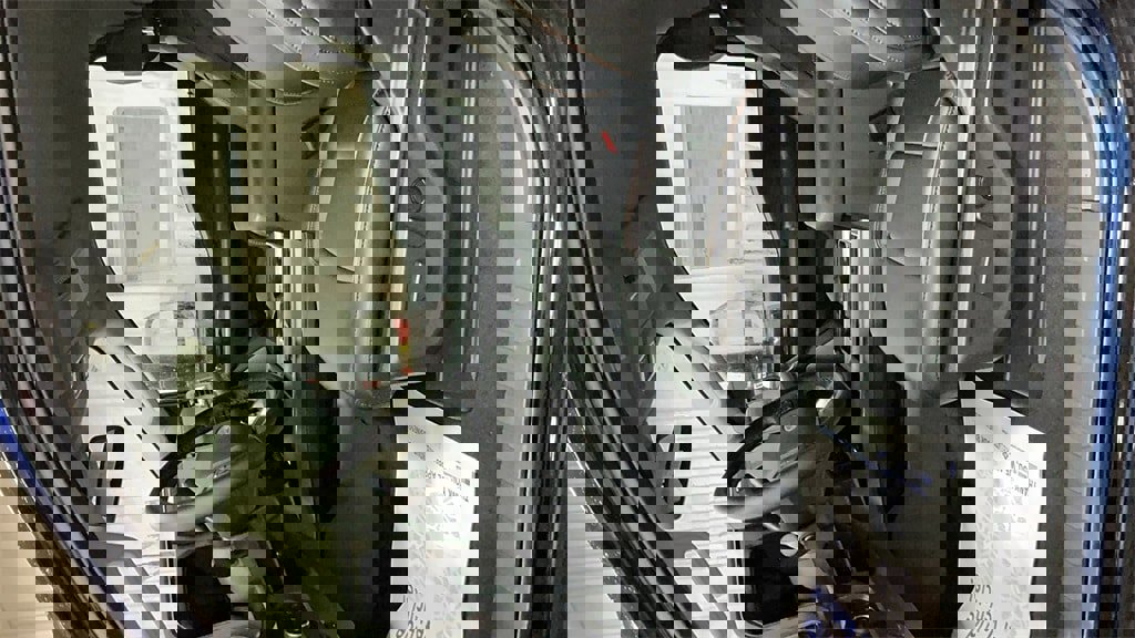 New 2025 Ford F350 Lariat w/ Black Appearance Package image 39