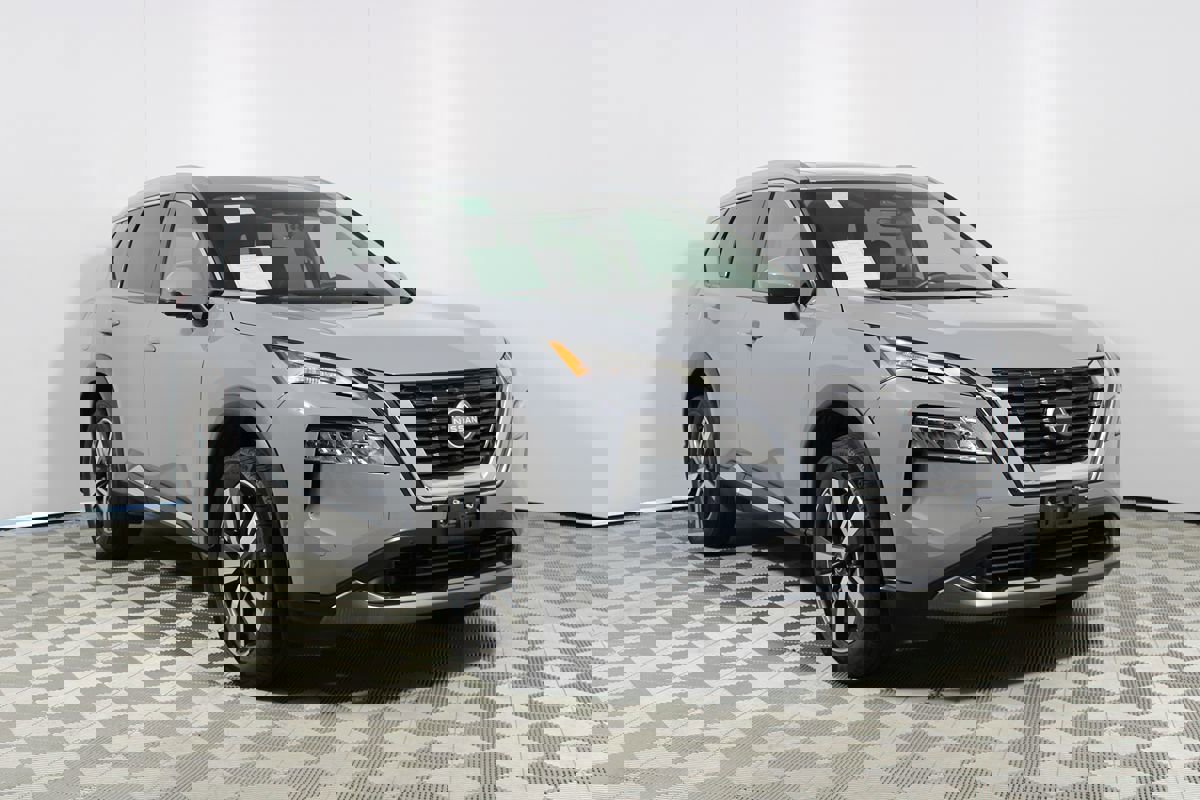 Used 2023 Nissan Rogue SL w/ SL Premium Package image 30