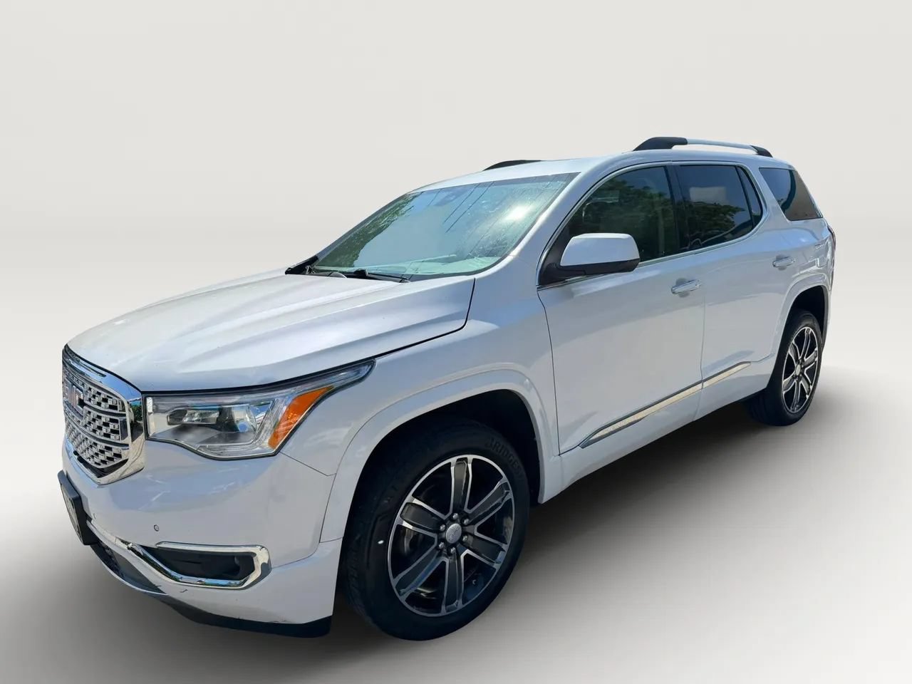 Used 2017 GMC Acadia Denali w/ Technology Package AWD/4WD image 7