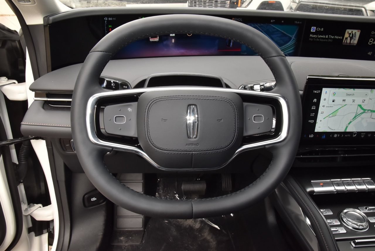 New 2026 Lincoln Nautilus Reserve w/ Jet Appearance Package AWD/4WD image 29