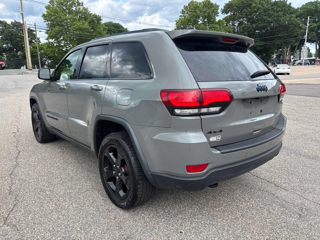 Certified 2020 Jeep Grand Cherokee Laredo AWD/4WD image 3