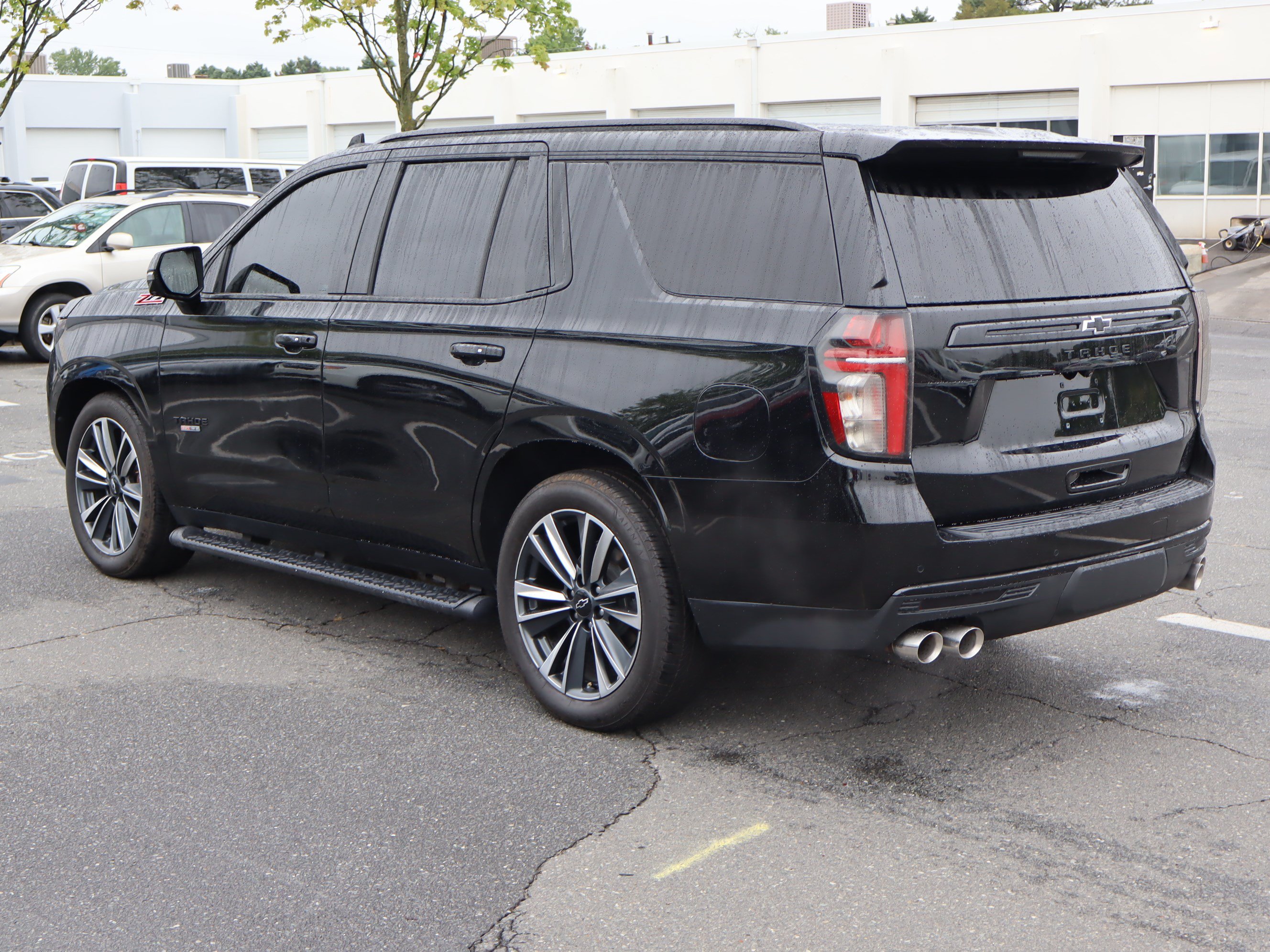 Used 2023 Chevrolet Tahoe Z71 w/ Off-Road Capability Package AWD/4WD image 8