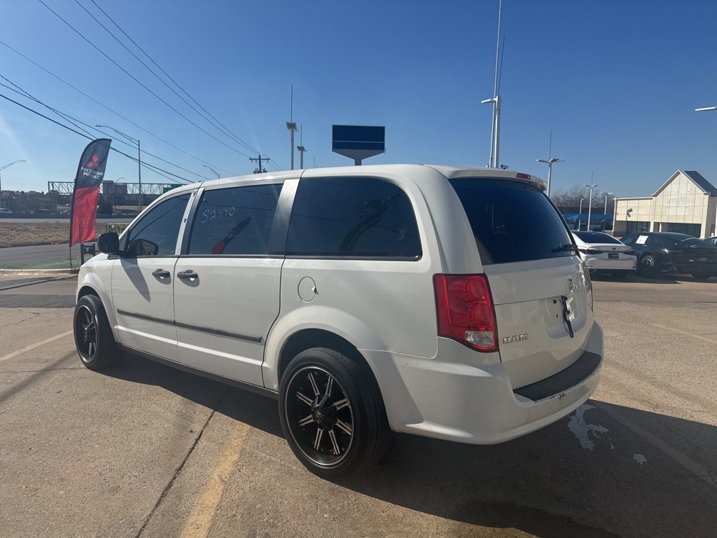 Used 2012 RAM C/V image 8