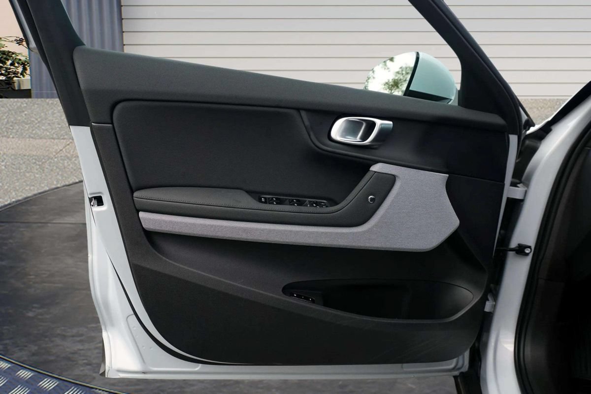 Used 2024 Polestar Polestar 2 AWD/4WD image 15