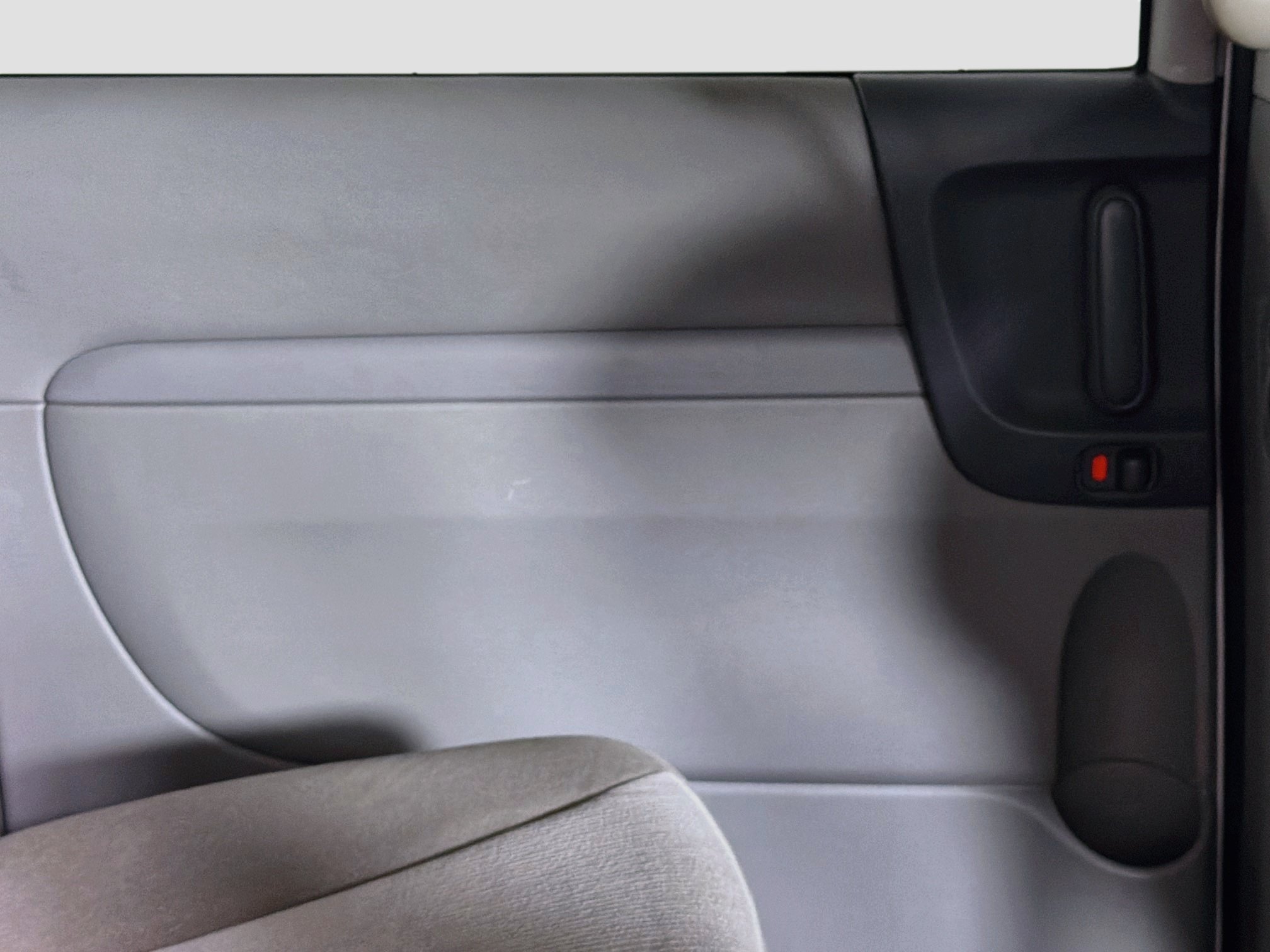 Used 2012 Kia Sedona LX w/ PWR Pkg FWD image 27