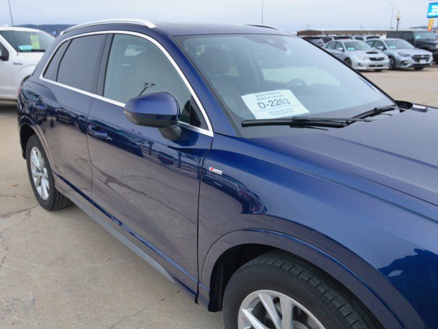 Used 2023 Audi Q3 2.0T Premium image 10
