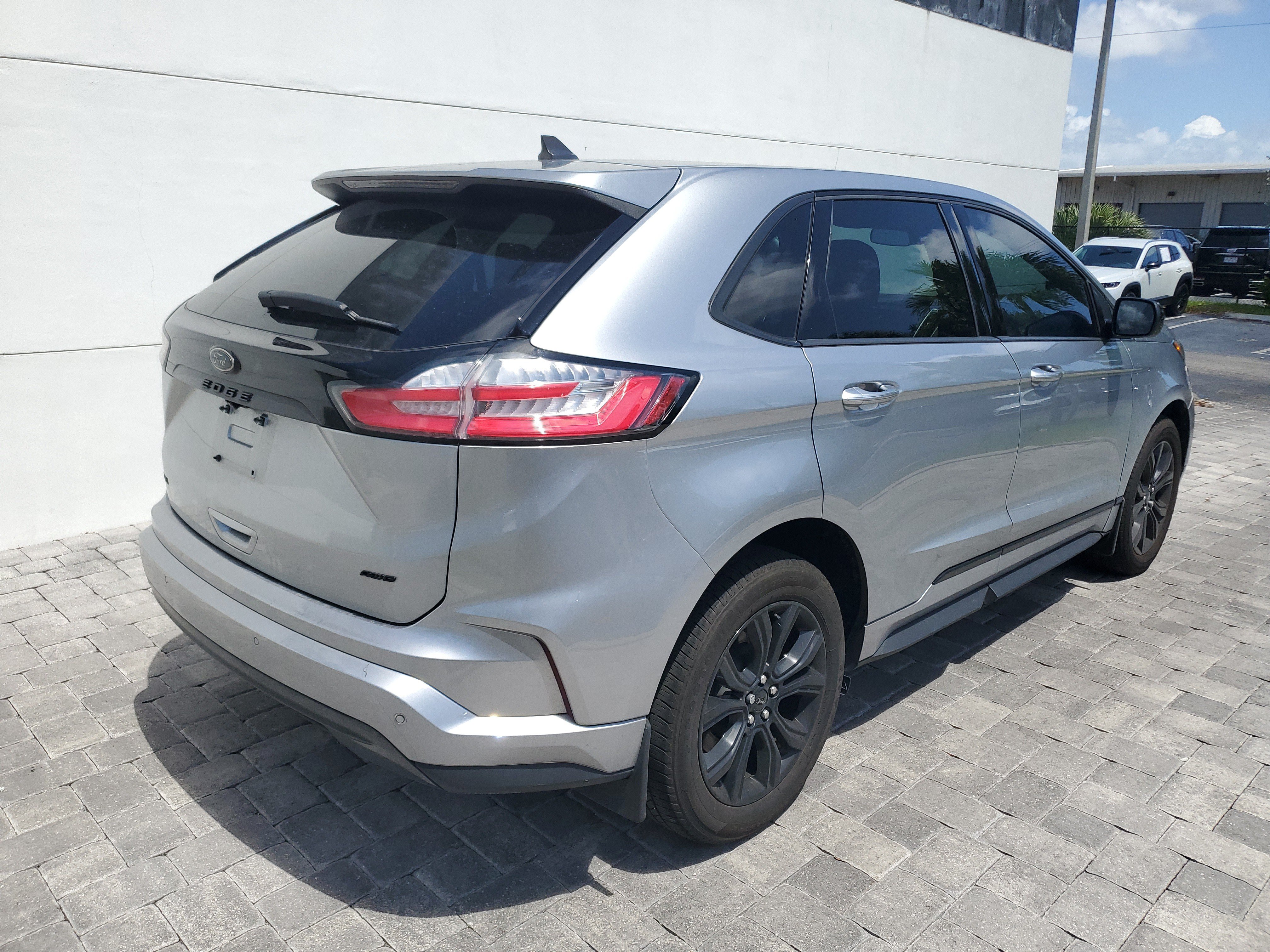 Used 2022 Ford Edge SE w/ Black Appearance Package AWD/4WD image 5