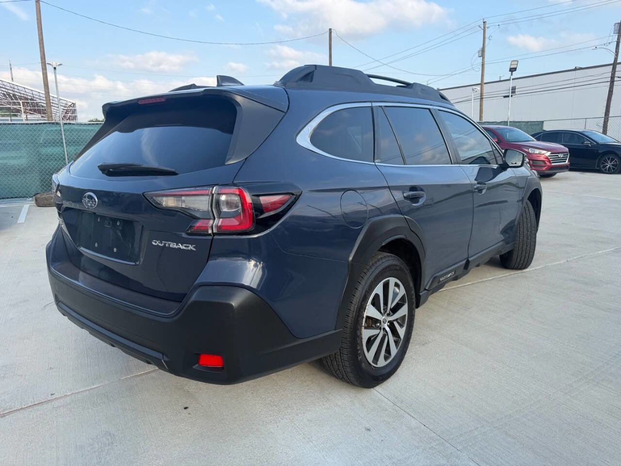 Used 2024 Subaru Outback Premium AWD/4WD image 5