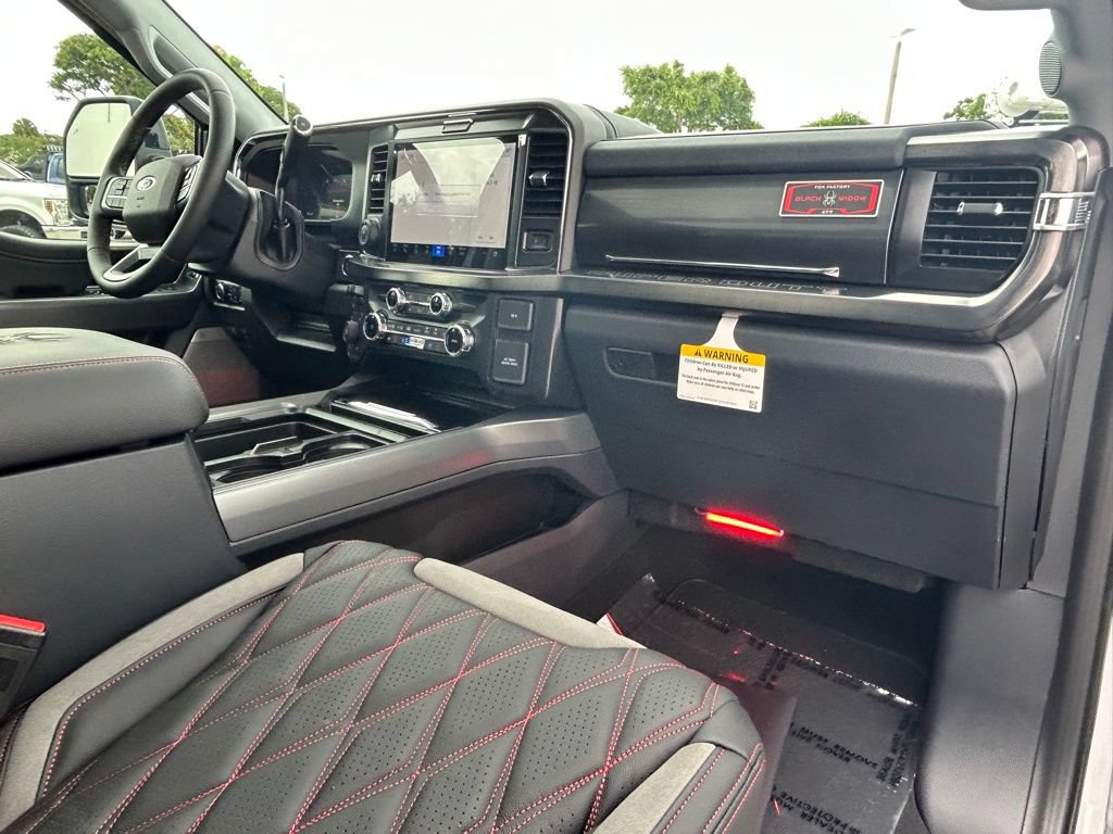 New 2026 Ford F250 Lariat w/ Black Appearance Package AWD/4WD image 30