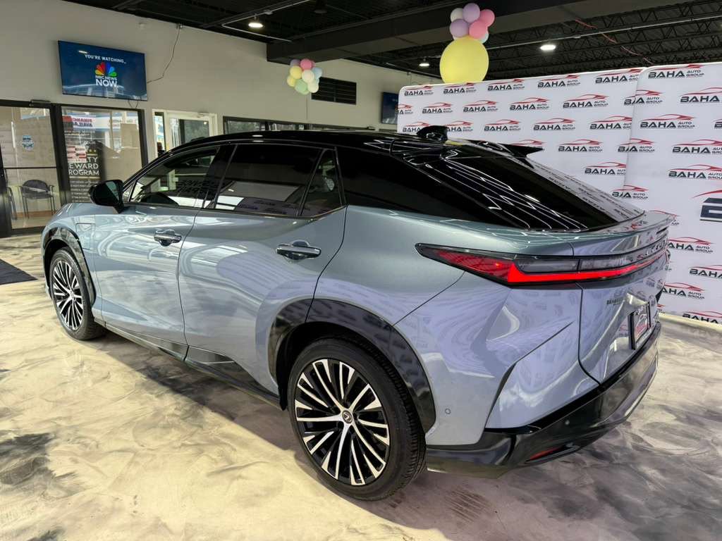 Used 2023 Lexus RZ 450e Premium w/ Technology Package image 11