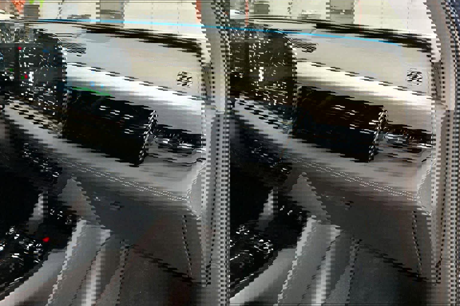 Certified 2025 Audi Q6 e-tron Premium Plus w/ Premium Plus image 18