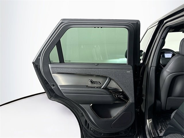 Used 2025 Land Rover Range Rover Sport SE image 22