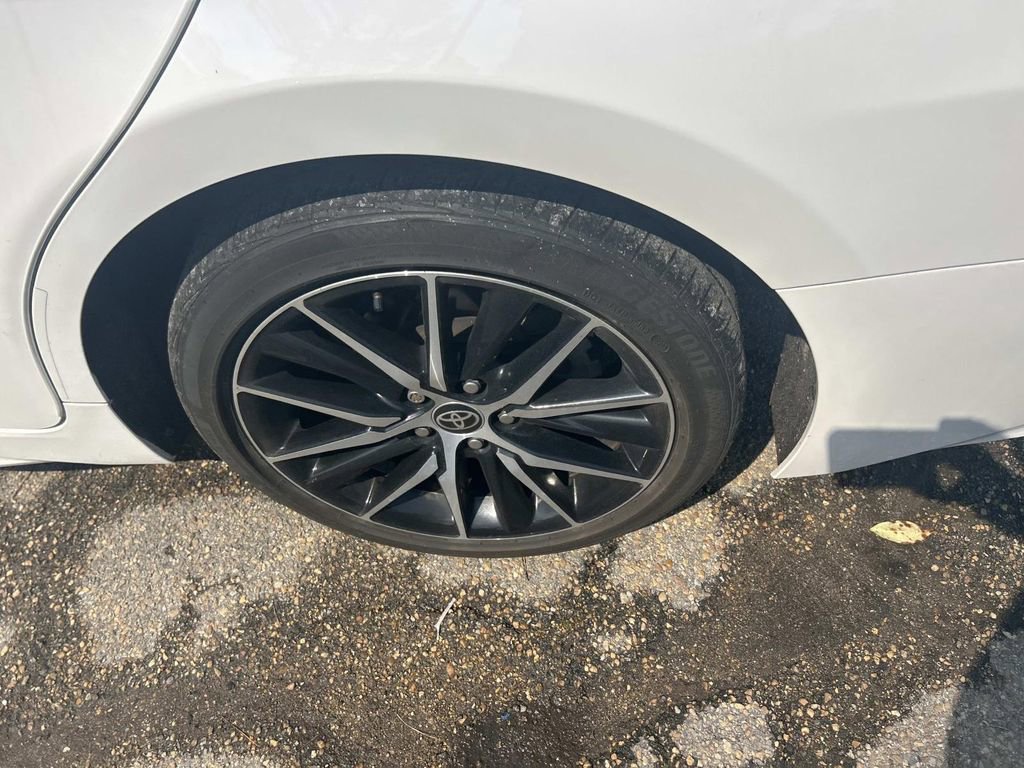 Used 2024 Toyota Camry SE image 14