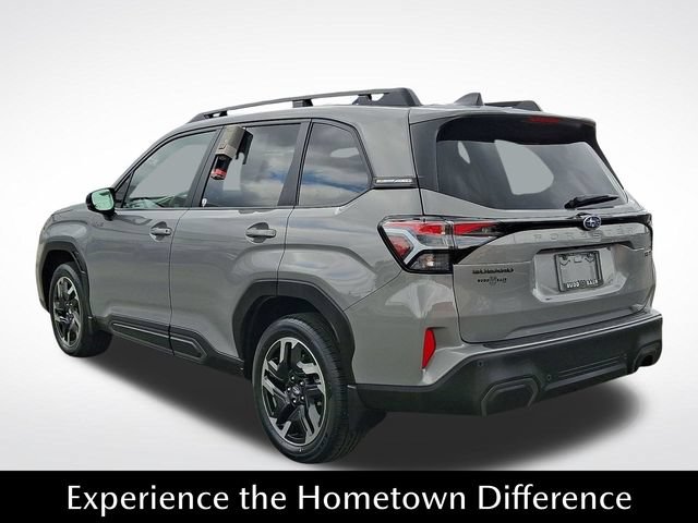 Used 2025 Subaru Forester Limited AWD/4WD image 4