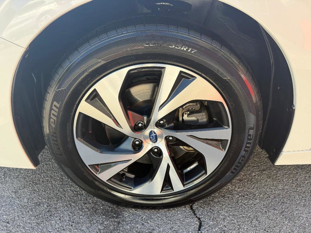 Used 2022 Subaru Legacy image 2