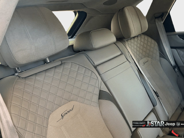 Used 2023 Bentley Bentayga Speed AWD/4WD image 30