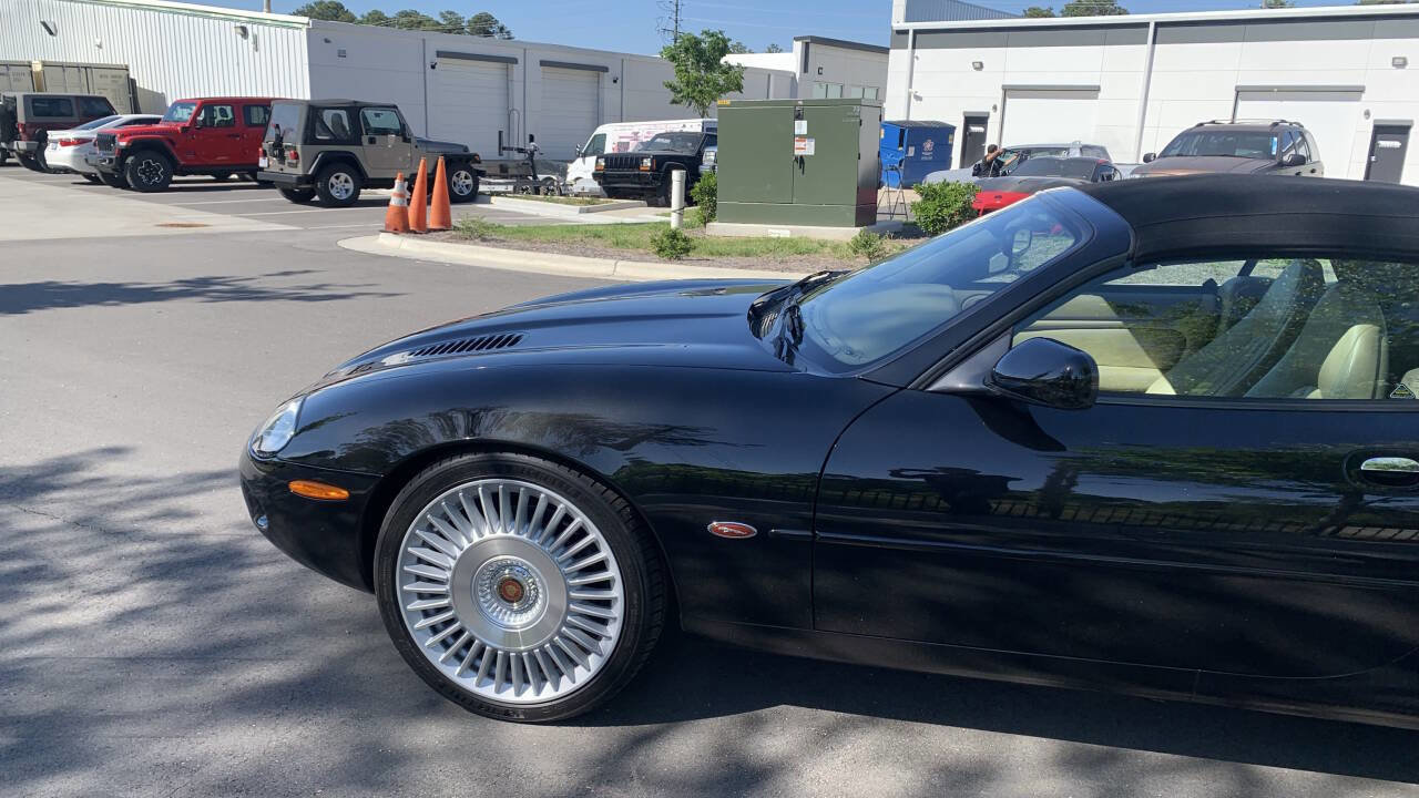 Used 2000 Jaguar XK8 Convertible RWD image 17