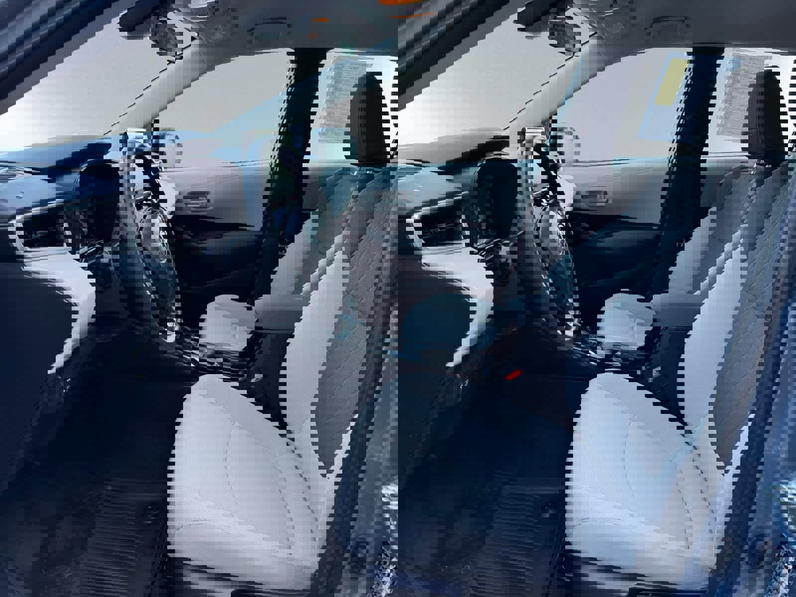 Used 2022 Toyota Corolla LE image 7