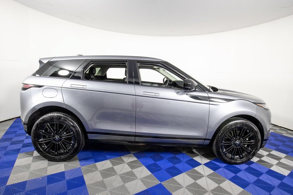Used 2024 Land Rover Range Rover Evoque Dynamic SE AWD/4WD image 4