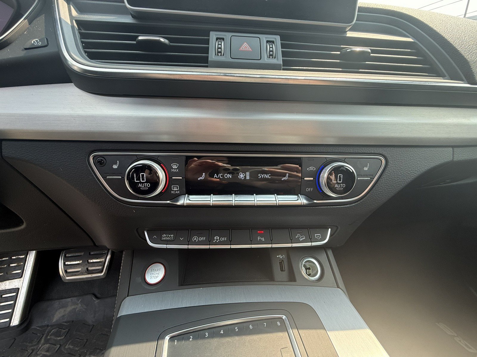 Used 2019 Audi SQ5 Premium Plus w/ Premium Plus Package AWD/4WD image 13