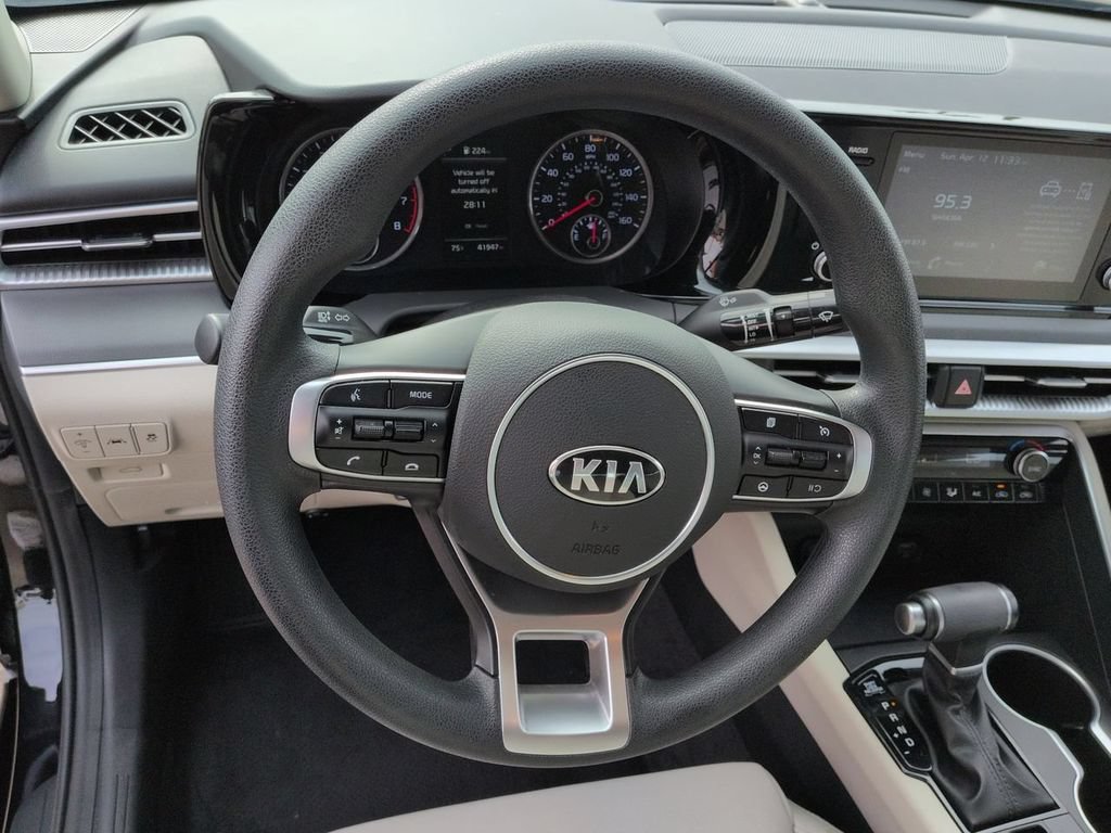 Used 2021 Kia K5 LXS FWD image 11