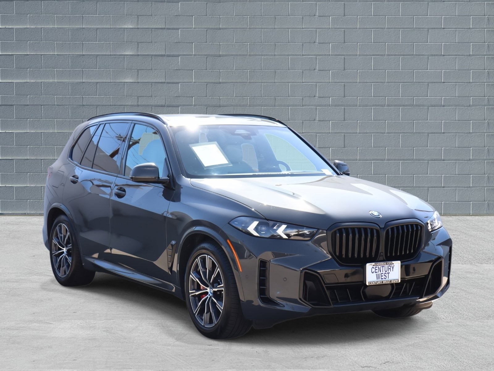 Used 2025 BMW X5 xDrive50e w/ M Sport Package image 1