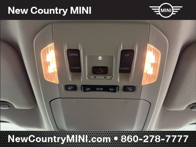 Used 2025 Toyota Highlander XLE w/ Protection Package #3 (TMS) image 24