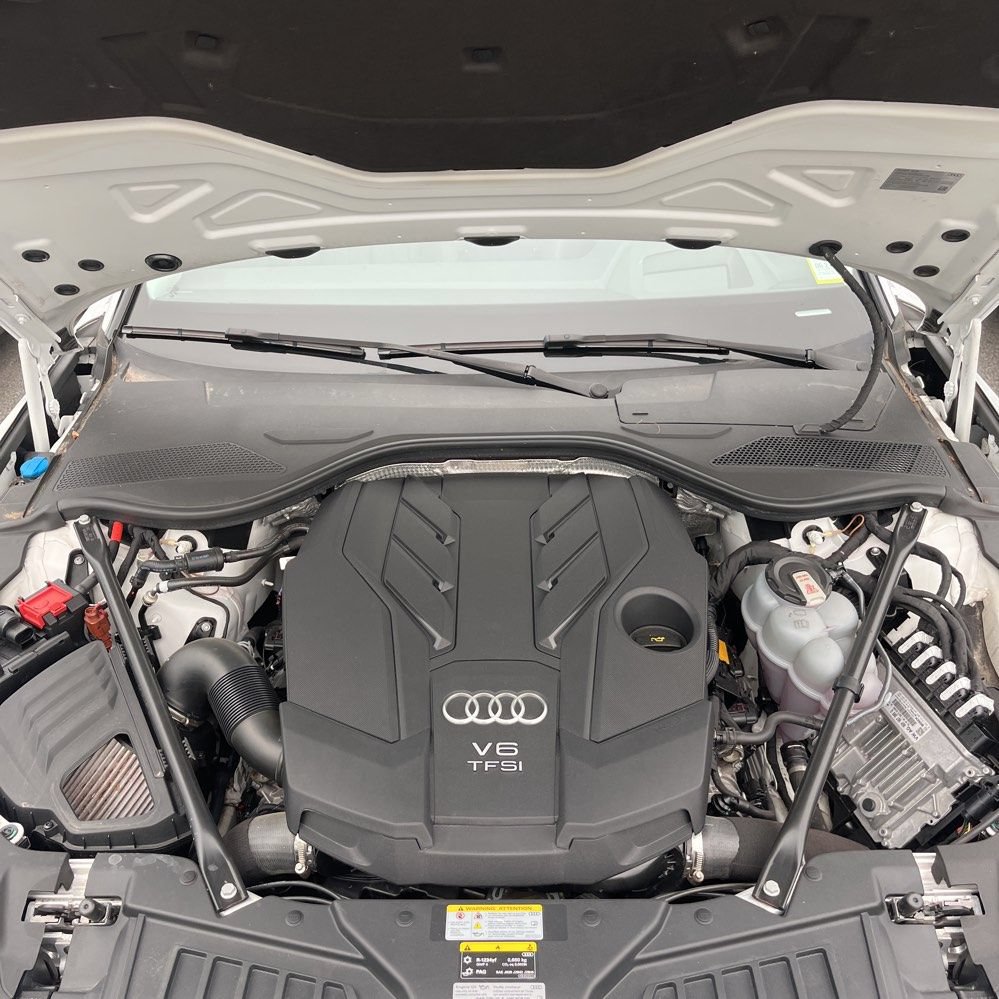 Used 2023 Audi A8 L 3.0T AWD/4WD image 2